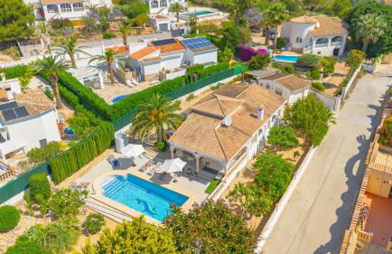 Villa Mona - PlusHolidays - Photo 11