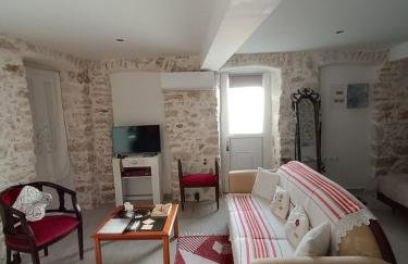 Suites-Xenonas "Alexandra's Coffee House" - Foto 55