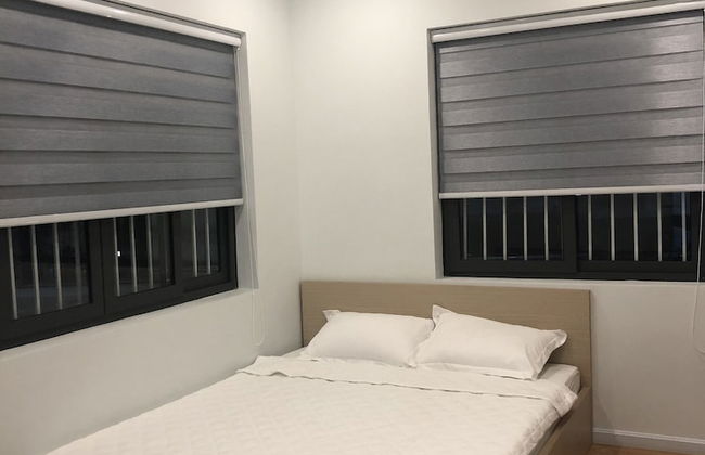 1988 Home - Apartments at Center District 1 - Foto 2