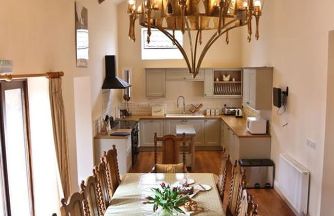 Muddifords Court - Photo 10