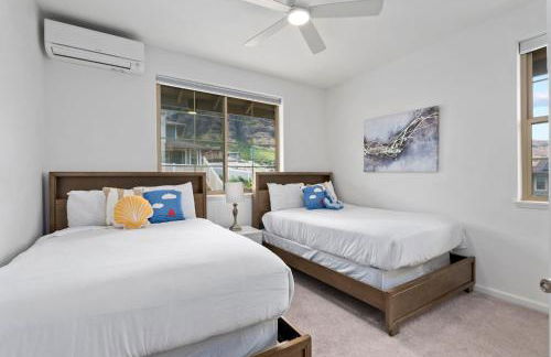 # Marbella Lane-Elegant 3BR Getaway with Superb Views - Foto 8