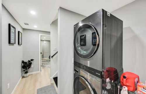 Modern 5BR, Kid-Friendly Home In Poconos with Pool Table - Foto 62