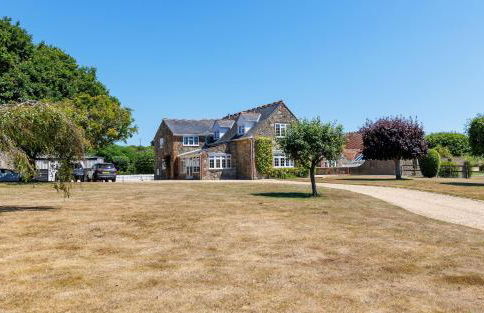 Rookley Farm Lodge Charming Manor Pool House with Heated Pool, Tennis Court & Gardens - Isle of Wight Rural Countryside Escape - Foto 59