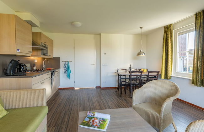 Luxurious Detached Villa With Washer, in De Maasduinen Area - Photo 4