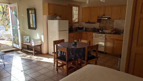 Studio apartment 15 minute walk to plaza - Foto 2