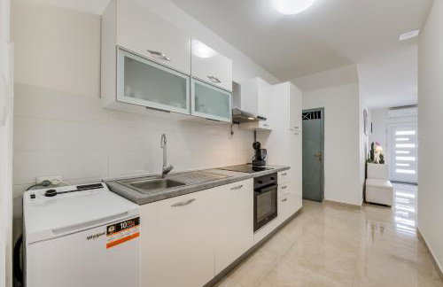 Apartment ANĐELA 2BDRS & Free WiFi - Foto 28