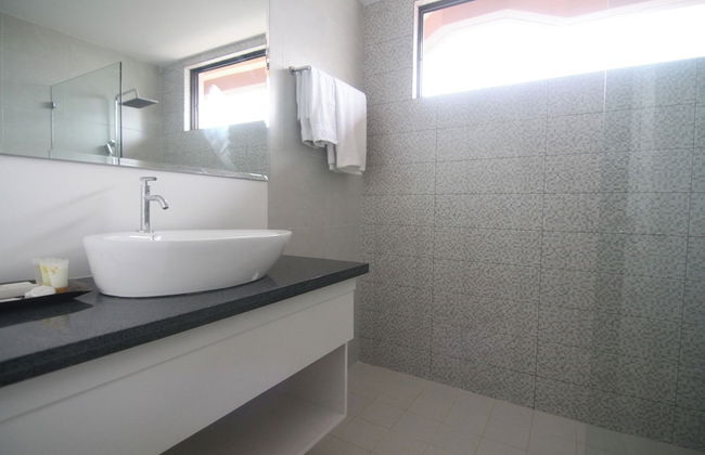 Bryan Condo Suites Makati near Airport - Photo 35