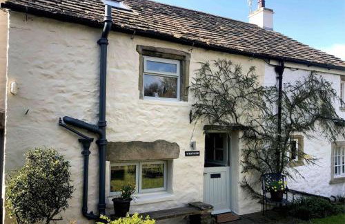 Westside Cottage, Newby Hamlet, Clapham, Yorkshire Dales National Park, Famous Three Peaks, Near The Lake District, Pets Are Welcome, Direct Parking in front of the Cottage & Guest Parking - Foto 2