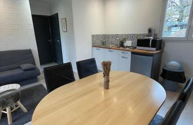 Les Chalets du Mancel - Chalet Tennessee - 500 m Bouleries Jump , 10 min du circuit des 24h - Foto 2