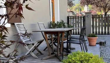 Duplex Sallanches - Terrasse, Centre & Parking by AlpenlySallanches - Foto 3, Garden, Garden view