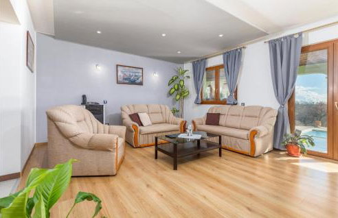 Cozy Apartment In Pilkovici With Wifi - Photo 33