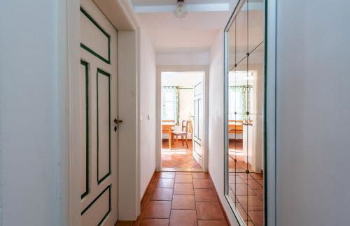 Wald Apartments bei Schlossgaststätte Hohenberg - Seeshaupt, südlicher Stanberger See, kostenfrei Parken, Ladestation für Auto und Fahrad, WLAN, Natur pur - Foto 22