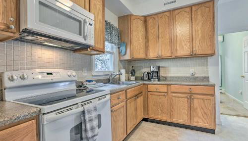 Spacious Lakefront House With a Private Dock - Foto 3, stove, toaster