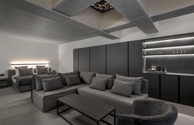 Essence Suites - Photo 16