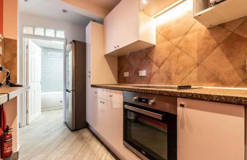 Comfy Apartment 16 Easy access to Central London - Foto 12