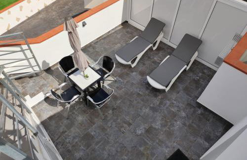 CASA PIRÁMIDE 1 Terraza y Parking privado - Foto 24