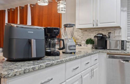 ATL Cascade Oasis - Pool | Spa | Arcade | Pool Tbl - Photo 46