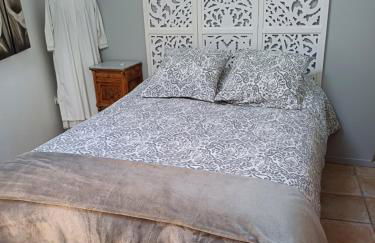 LA GARDE ADHEMAR, L'escalier Médiéval - Foto 35