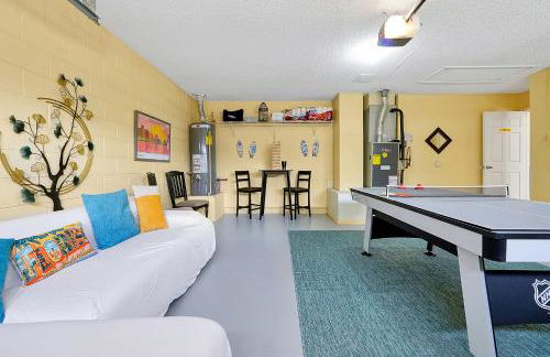 5BR Cottage w Pool & Hot Tub Near Disney - Foto 24