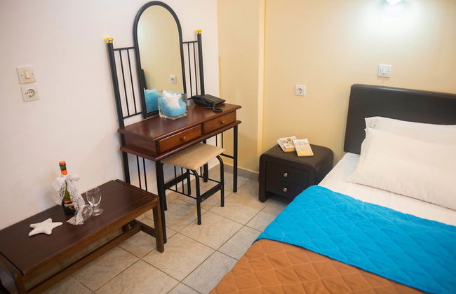 Antonios Hotel - Photo 14