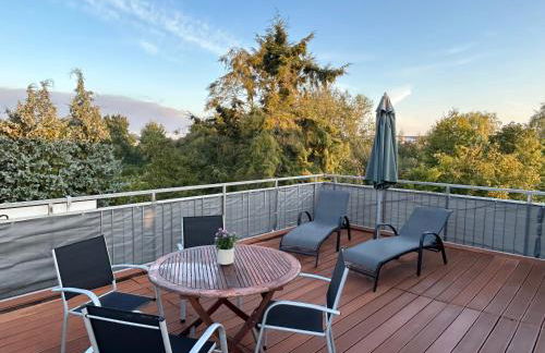 LGH-Moderne, ruhige Wohnung, Nähe zum Flughafen und Autobahn, 24h-self-check-in, vollausgestattet, DisneyPlus, Waschmaschine - Foto 2