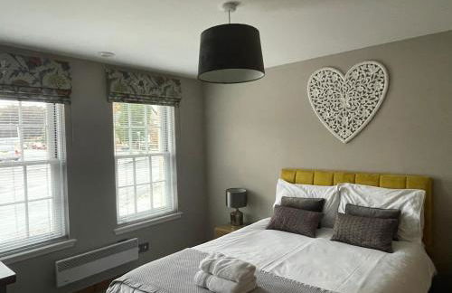 The Town House - Photo 5