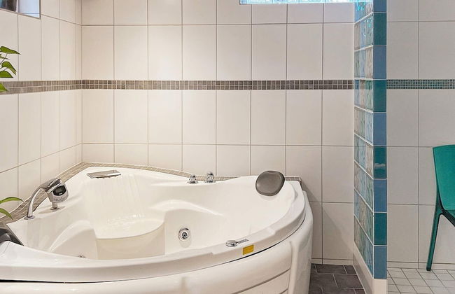 6 Person Holiday Home in Haninge - Photo 9