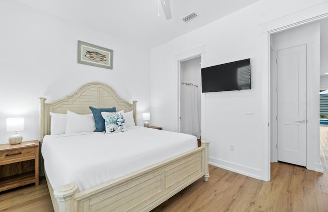 Beach House - Elevated Escape by PHG - Photo 16