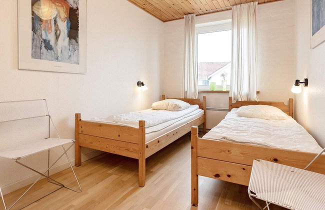 8 Person Holiday Home in Frostrup - Foto 3