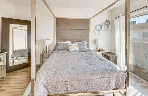 Los Angeles Townhome Off-Street Parking and Balcony - Foto 13