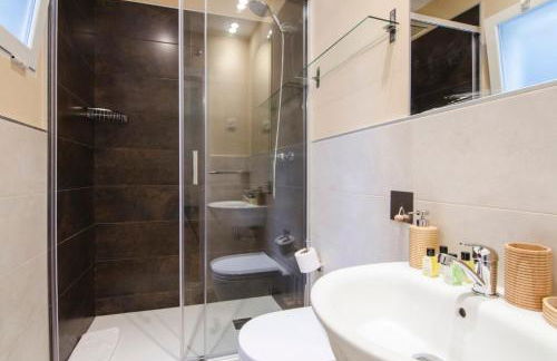 Stunning Stylish 4BD 3BTH - City Center-Atocha - Photo 24