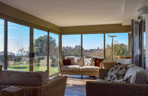 Sea View Lodge - Photo 2