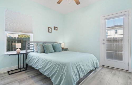 Walk to downtown seafood market Bay views - Foto 21