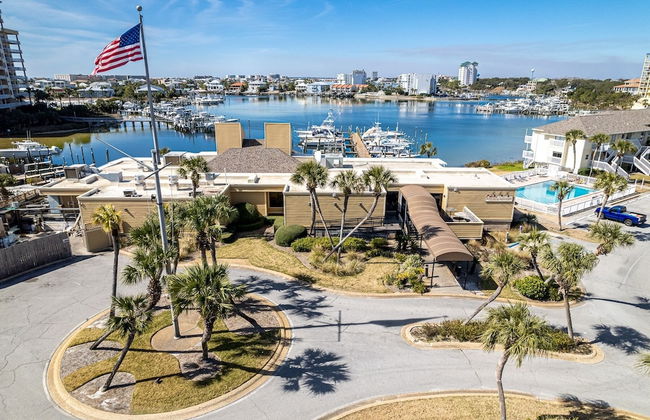 SPC 9136 - Ground Floor 2 BR short walk to beach right by pool by RedAwning - Foto 60