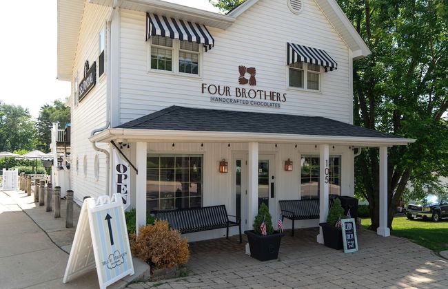 Heaven on Earth! 2 BDR Fontana Flat, Walk to Lake - Photo 37