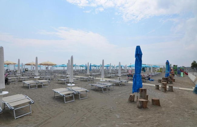 Wooden Chalet with Terrace near Sea - Foto 41