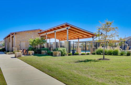 Hutto Getaway with Yard, 9 Mi to Lake Pflugerville! - Foto 25