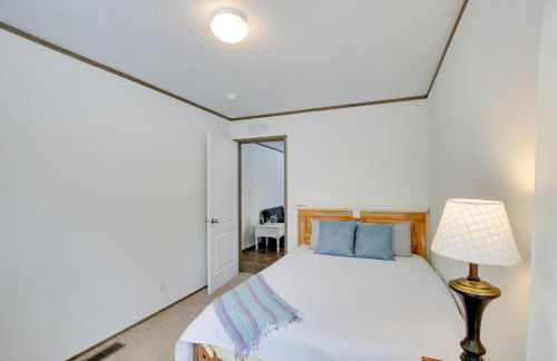 Stylish Chetek Hideaway with Lake and Dock Access! - Foto 22