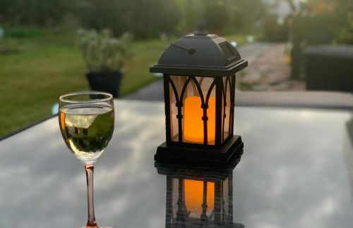 Luxury Pod-Sleeps 2-Hot Tub-Pets-Garden - Foto 3