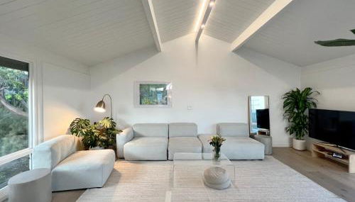 New Listing -Luxury House on the Riviera , Modern Design, and Panoramic Ocean -30 day Minimum - Foto 2