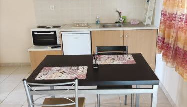 ROMVI VILLAGE - Photo 2