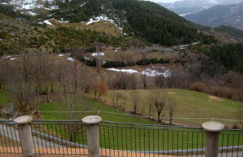 Casa Enriu-habitaciones con opcion a desayuno - Foto 2