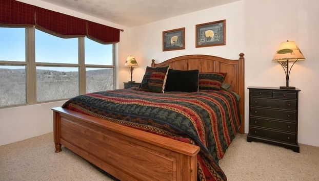 Seven Springs 4 BR Premium Condo, Deck with Views by RedAwning - Foto 4, Habitación