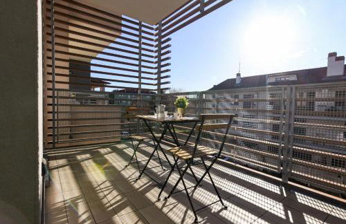 GuestHost- Casa Marina Apartment with Terrace! - Foto 1
