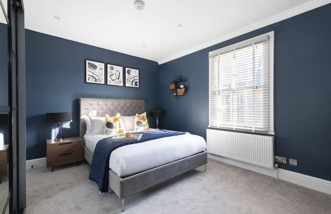 Elliot Oliver - Stunning 6 Bedroom Regency House With Parking - Photo 10