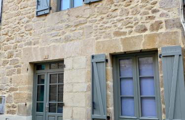 Montignac-Lascaux - Les Pierres De Lascaux - Foto 23