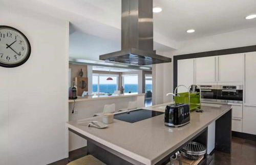 LUJOSA VILLA PISCINA 25 METROS SUIT 60m2 SPA SAUNA - Foto 11