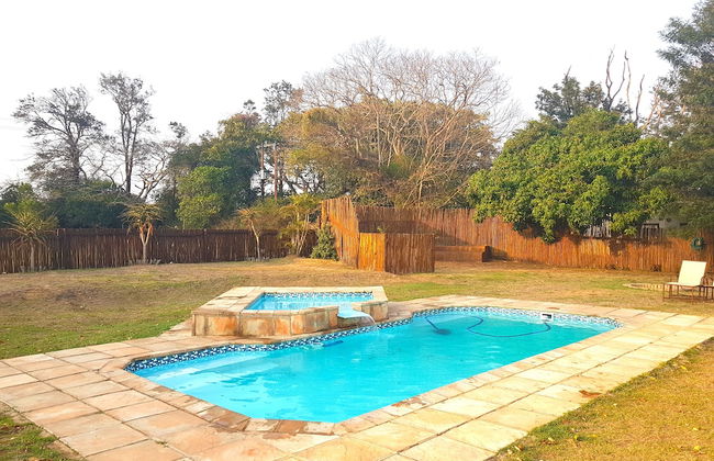 Amorello Safari Park - Photo 41