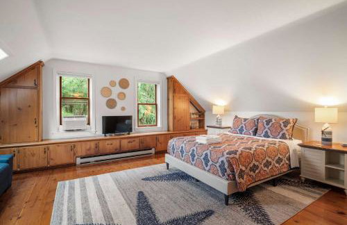 Pond Front Home w Game Room Dog Friendly - Foto 17