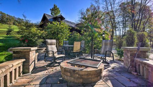 Rustic Dundee Log Cabin with Hot Tub and Forest Views! - Foto 5